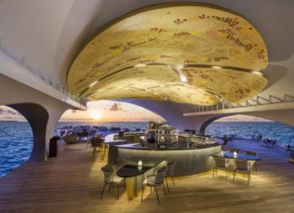 Enjoy the Festive Season at The St. Regis Maldives Vommuli Island Resort Enjoy the Festive Season at The St. Regis Maldives Vommuli Island Resort