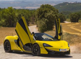 Eye-Catching Line-Up Of Awe-Inspiring Supercars at the Dubai International Motor Show