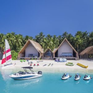 Enjoy the Festive Season at The St. Regis Maldives Vommuli Island Resort