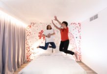 Radisson RED Dubai launches new offer with in room drinks packages